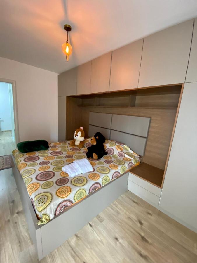 Elegant Apartment In City Centre プリシュティナ エクステリア 写真