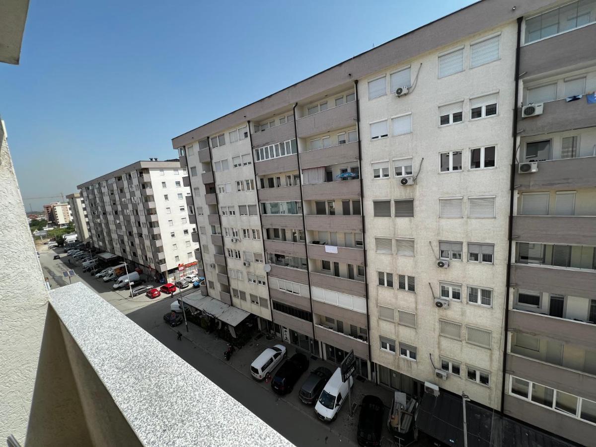 Elegant Apartment In City Centre プリシュティナ エクステリア 写真