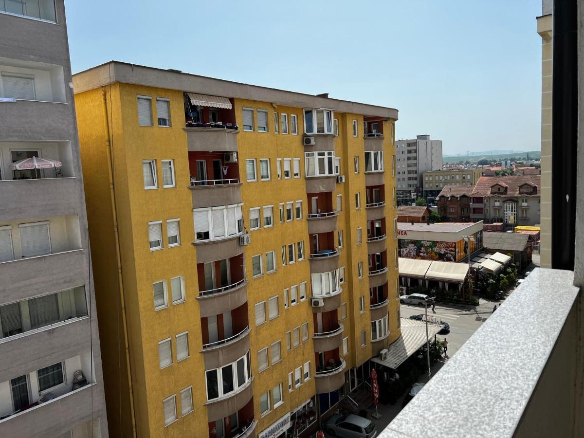 Elegant Apartment In City Centre プリシュティナ エクステリア 写真