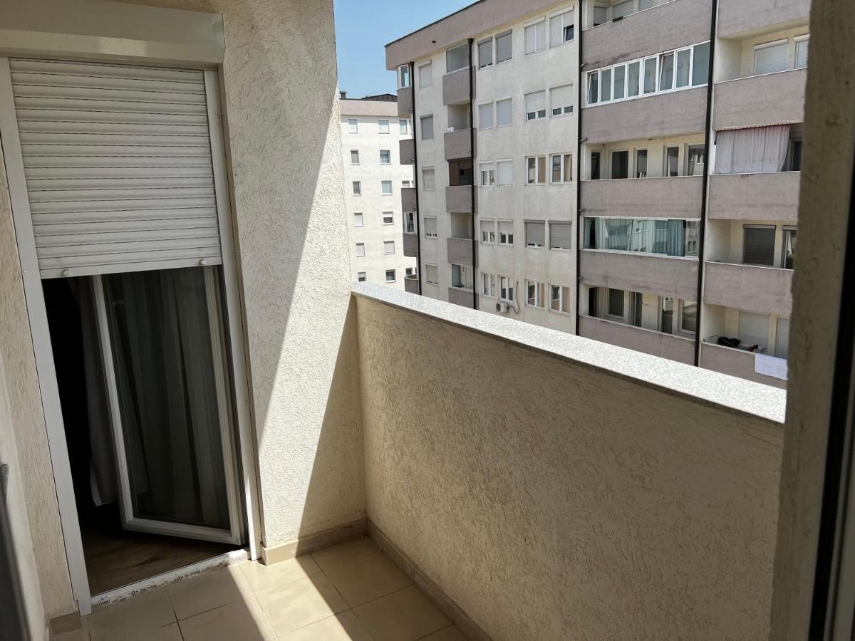 Elegant Apartment In City Centre プリシュティナ エクステリア 写真